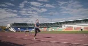 针对阿隆索？恩德里克父亲发文：凡自高的必降为卑